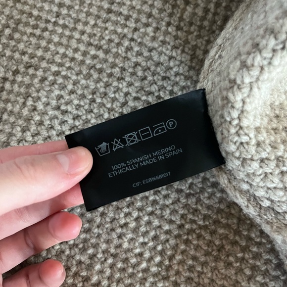 Lenvers Wool Cardigan in Beige - Picture 7 of 8